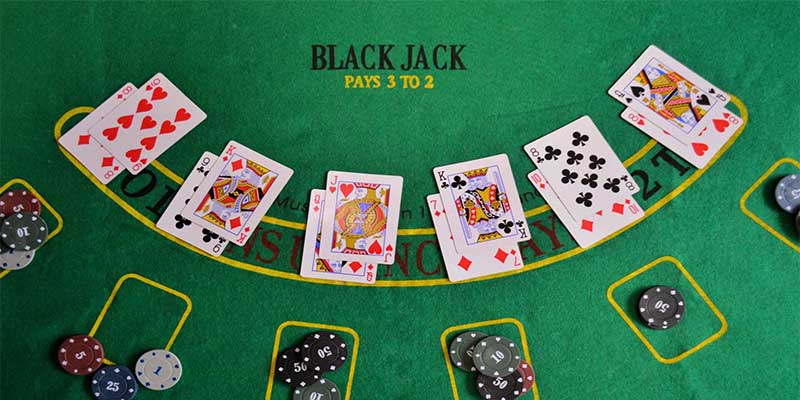 Các chiến lược Blackjack hiệu quả nhất từ cao thủ